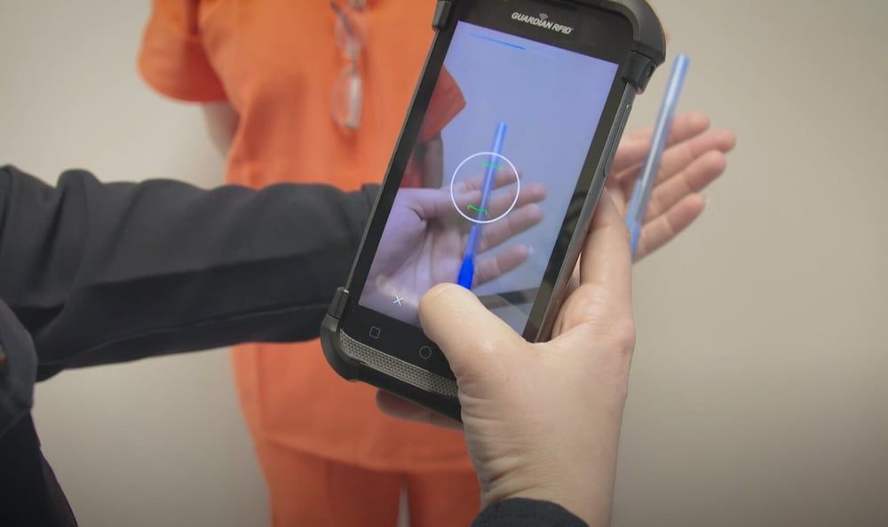 spartan taking image of pen
