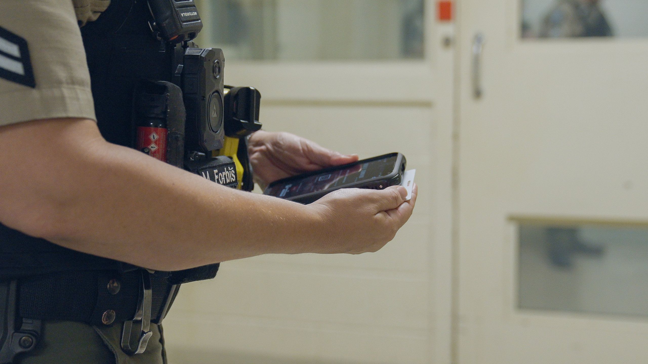 SPARTAN 3 reading an inmate ID card at close range